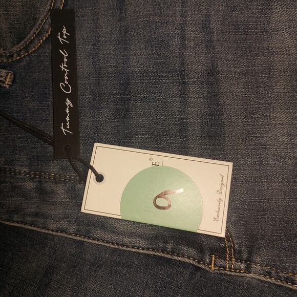 Judy Blue 3XL Cut off Raw Hem tummy Control Distressed Shorts Vacation Resort - Picture 5 of 12